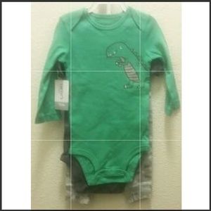 #225👉🏼3 Piece 12 Months, Baby Outfit Or Sleepers